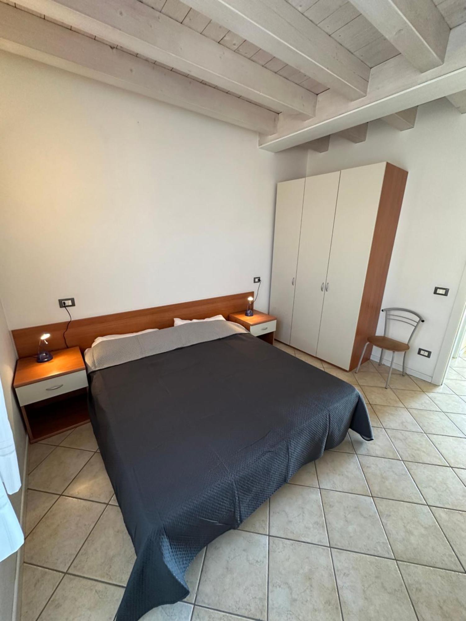 Stefania Attici Su 2 Livelli - Agenzia Cocal Apartment